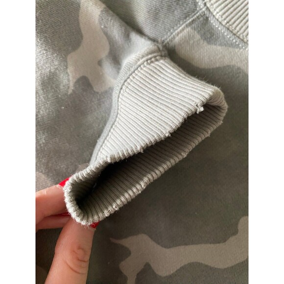 American Eagle AE Fleece Crew Neck Sweatshirt Small Gray Green Camo NWT - Picture 11 of 12